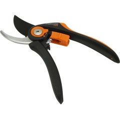Fiskars SmartFit P541 - Versatile Pruner for Effortless Gardening | Model 6411501111166